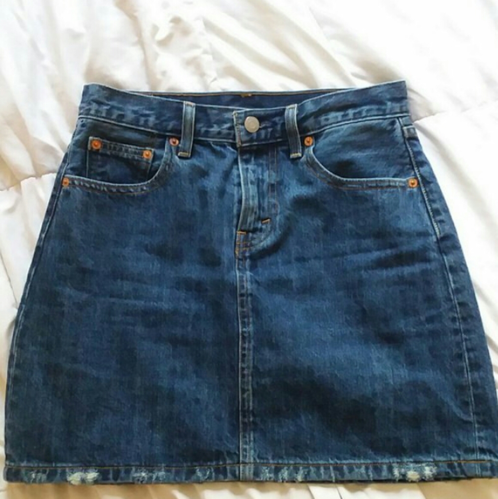 Levis denim skirt